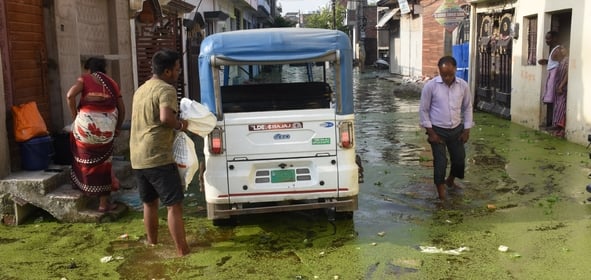 गोमती का बढ़ा जलस्तर। कई इलाकों में बाढ़। गोमती का बढ़ा जलस्तर। कई इलाकों में बाढ़।