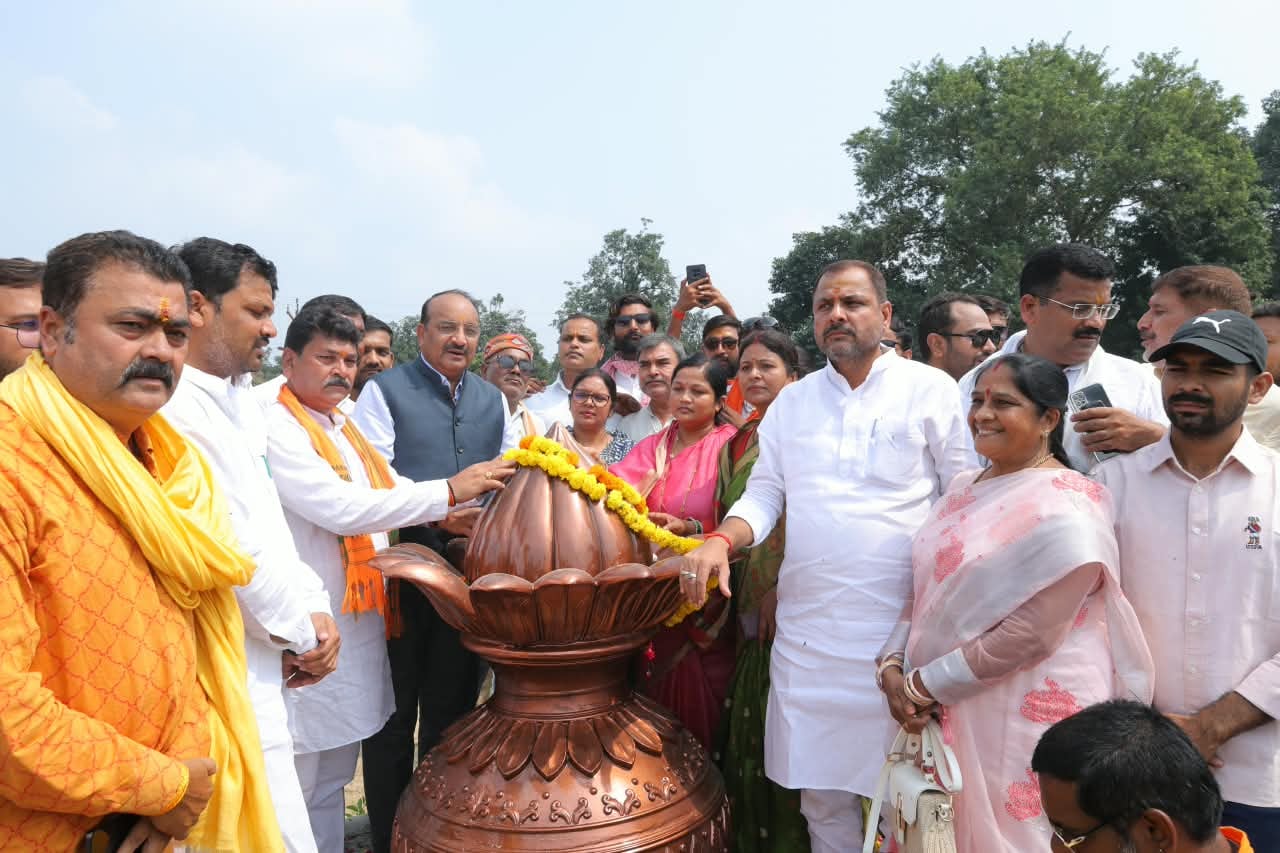 फोटो-14-सेवा ज्योति यात्रा के दौरान निकलती यात्रा। संवाद फोटो-14-सेवा ज्योति यात्रा के दौरान निकलती यात्रा। संवाद