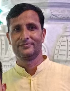 फोटो 34 - गांव ढोलना के बाजार में नालियां चौक होने पर सड़क पर बह रहा गंदा पानी और कीचड़। स्रोत फोटो 34 - गांव ढोलना के बाजार में नालियां चौक होने पर सड़क पर बह रहा गंदा पानी और कीचड़। स्रोत
