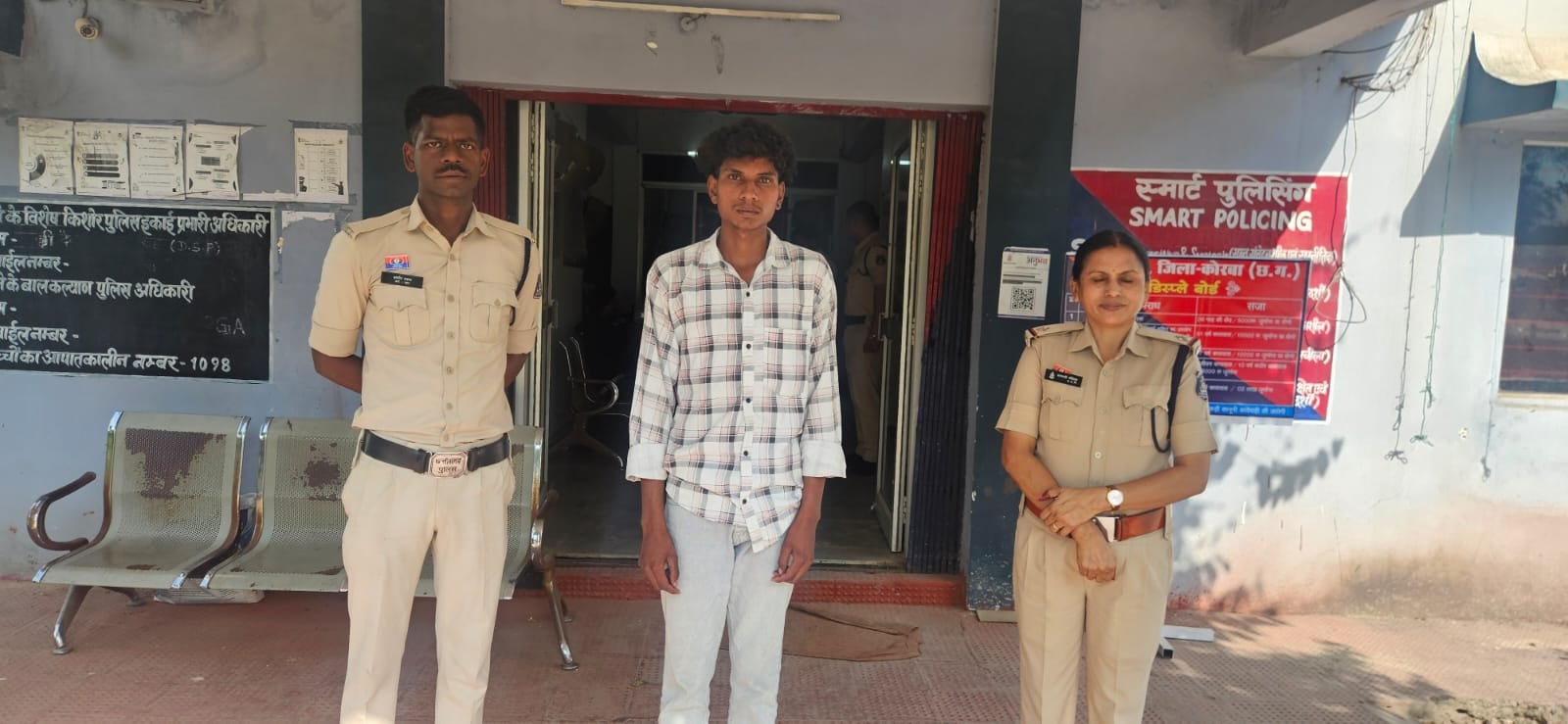घर से स्कूल जाने निकली नाबालिग से दुष्कर्म,दो आरोपी जेल घर से स्कूल जाने निकली नाबालिग से दुष्कर्म,दो आरोपी जेल