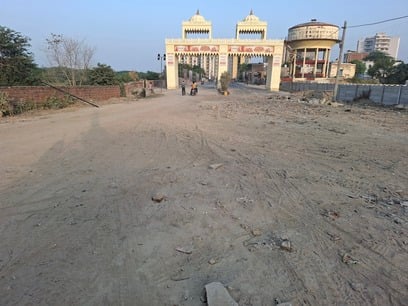 जनकपुरी में अधूरे पड़े काम