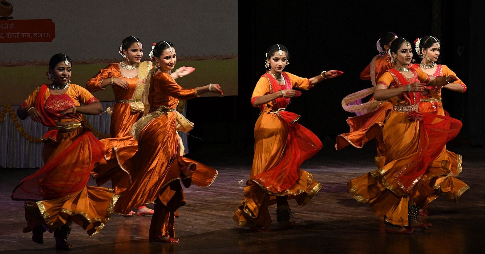 कथक और कजरी से सजी अवध की शाम