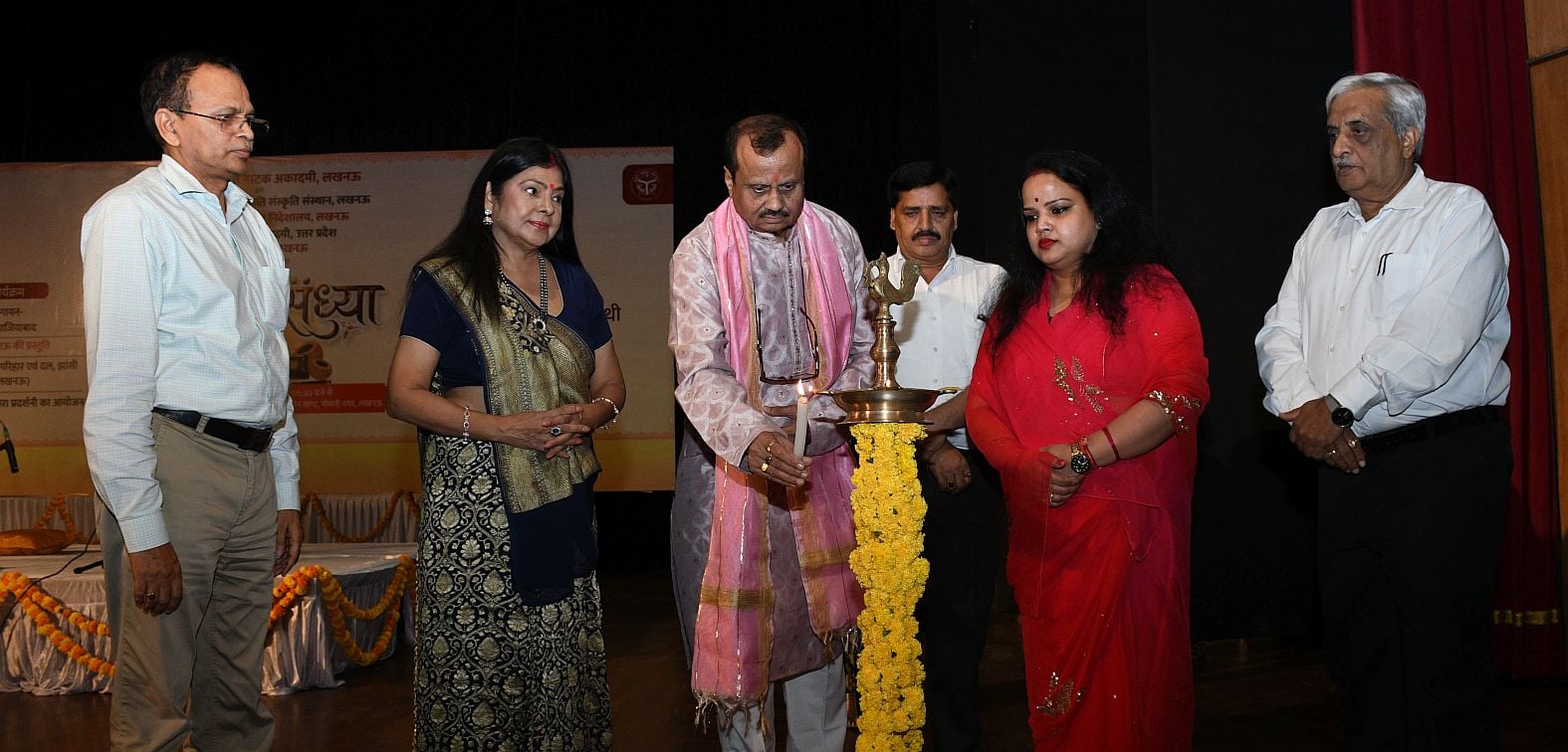 कथक और कजरी से सजी अवध की शाम