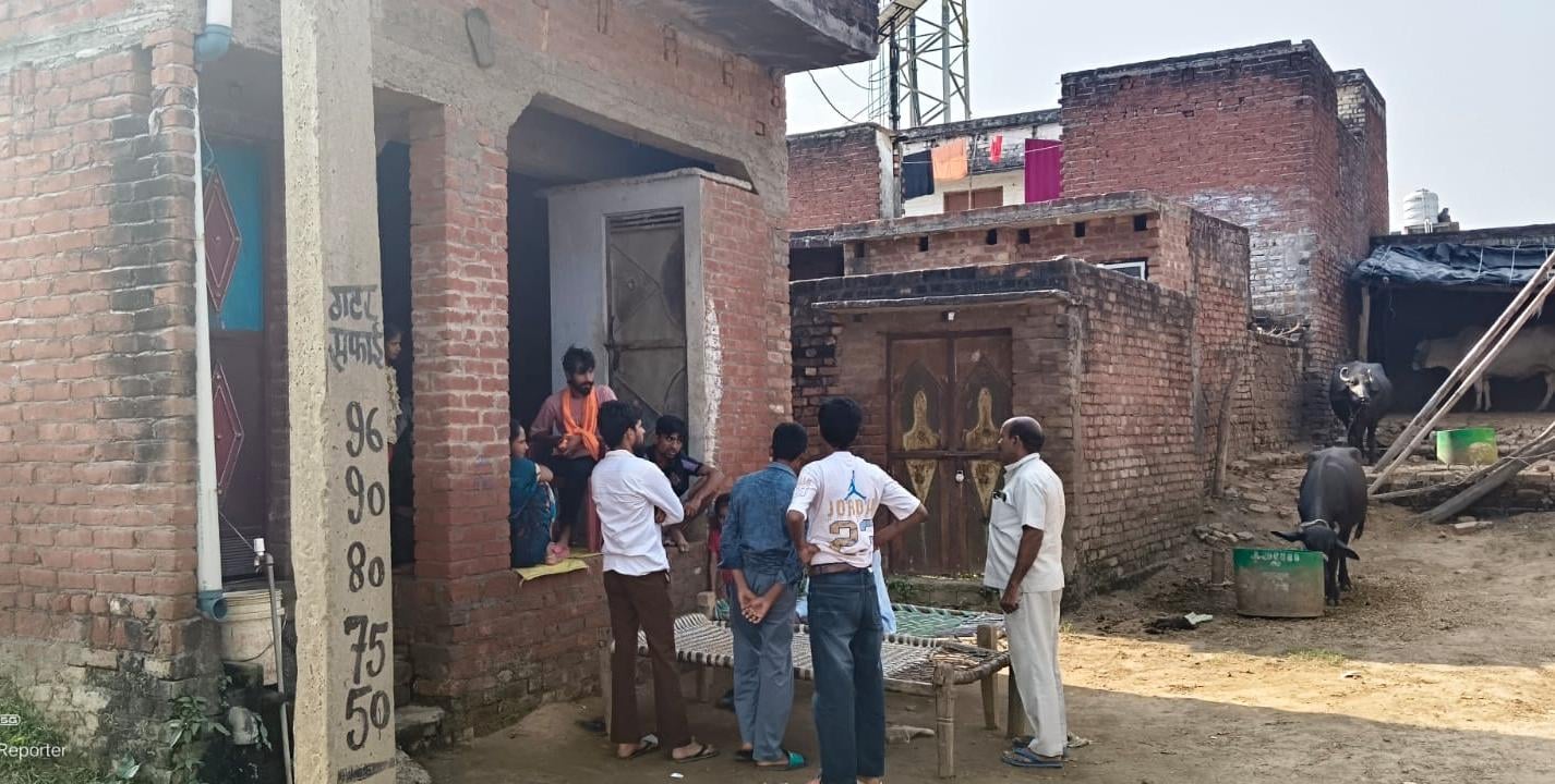 पीड़ित राजेंद्र की दुकान बंद है, जबकि अन्य दुकानें खुली रहीं। संवाद पीड़ित राजेंद्र की दुकान बंद है, जबकि अन्य दुकानें खुली रहीं। संवाद