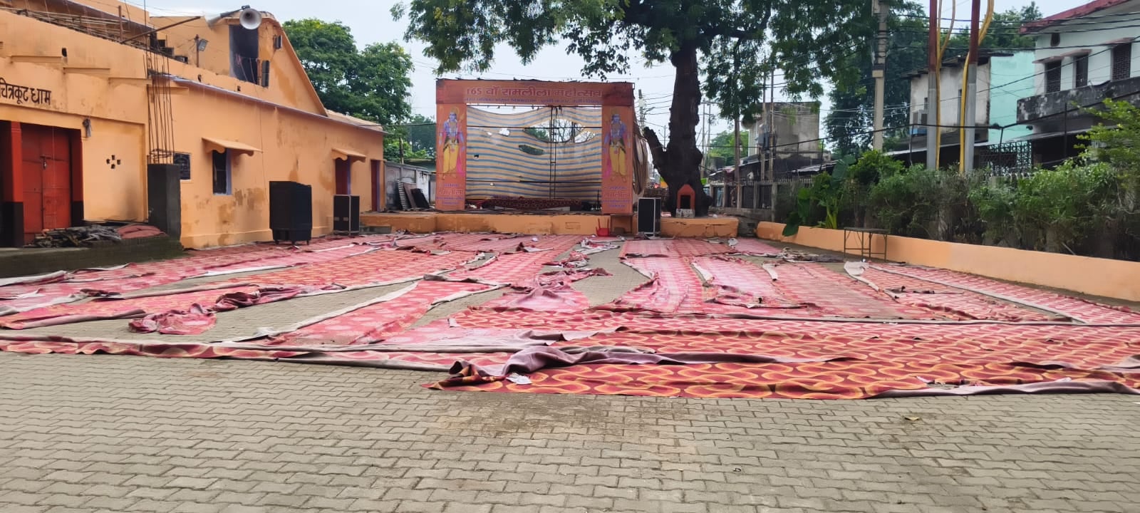 सीकेटीपी-11- स्टेशन रोड की उबड़-खाबड़ सड़क। संवाद सीकेटीपी-11- स्टेशन रोड की उबड़-खाबड़ सड़क। संवाद