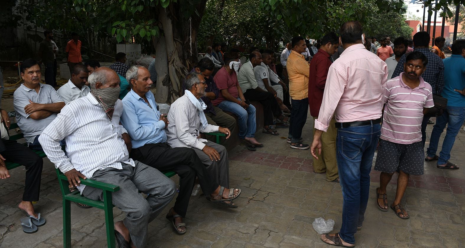 बैकुंठ धाम में भरा गोमती का पानी। बैकुंठ धाम में भरा गोमती का पानी।