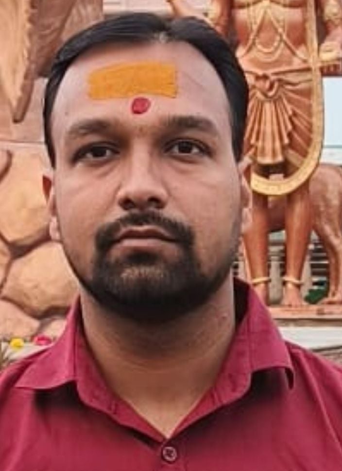 फोटो 17- तीर्थनगरी में बंदरों को पकड़ने को हस्ताक्षर अभियान चलाते सभासद। स्रोत स्वयं फोटो 17- तीर्थनगरी में बंदरों को पकड़ने को हस्ताक्षर अभियान चलाते सभासद। स्रोत स्वयं