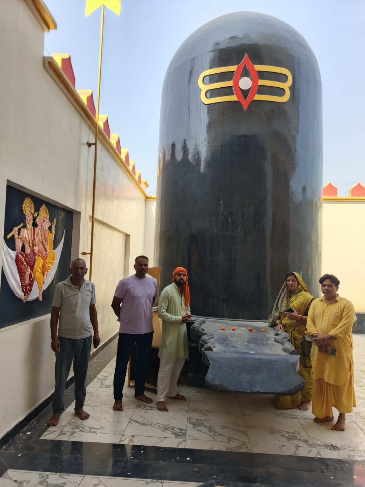 8 जुलाना 01: जुलाना में बनाए गए बृहस्पति देव मंदिर का फोटो।