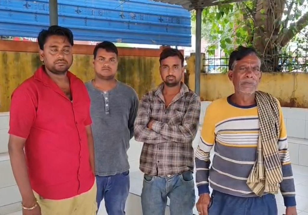 हत्यारोपी पिता मुर्तजा मोची। स्रोत पुलिस हत्यारोपी पिता मुर्तजा मोची। स्रोत पुलिस
