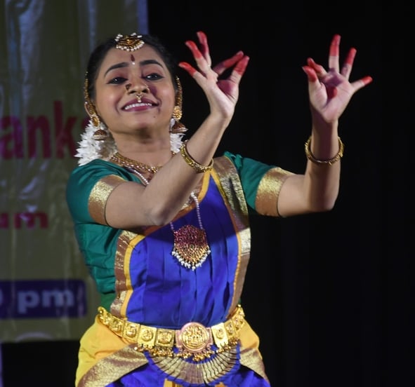 राय उमानाथ बली प्रेक्षागृह में आयोजित कार्यक्रम राय उमानाथ बली प्रेक्षागृह में आयोजित कार्यक्रम