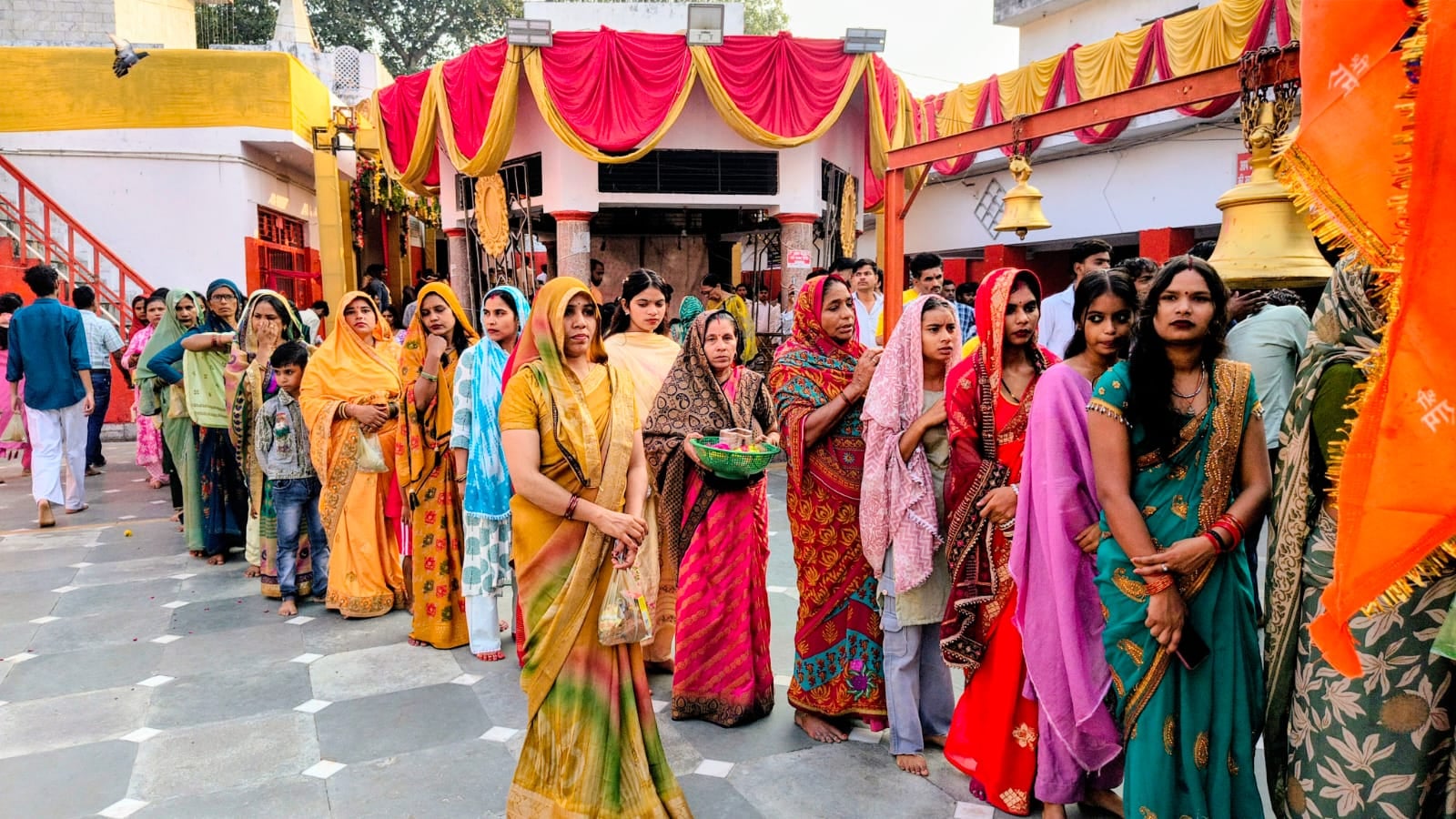 फोटो: 30 प्राचीन कालीबांह मंदिर में नवरात्र के पहले दिन माता का मनमोहक श्रंगार। स्रोत मंदिर प्र फोटो: 30 प्राचीन कालीबांह मंदिर में नवरात्र के पहले दिन माता का मनमोहक श्रंगार। स्रोत मंदिर प्र