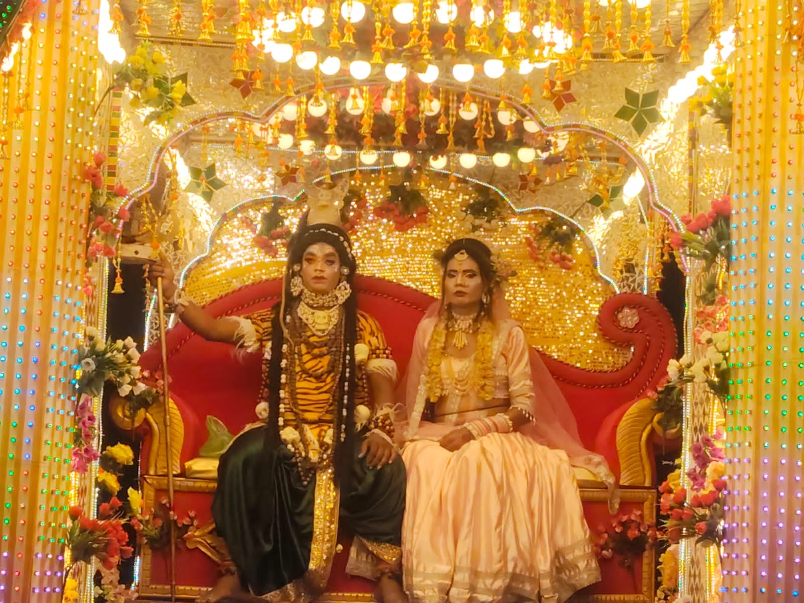 फोटो : 6 जसवंतनगर में निकली राम बरात में शामिल भगवान राम का झांकी। संवाद फोटो : 6 जसवंतनगर में निकली राम बरात में शामिल भगवान राम का झांकी। संवाद