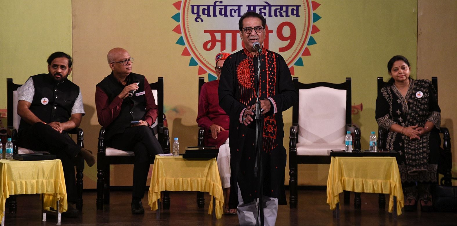 गोमती नगर स्थित संगीत नाटक अकादमी में नौवें पूर्वांचल माटी महोत्सव गोमती नगर स्थित संगीत नाटक अकादमी में नौवें पूर्वांचल माटी महोत्सव