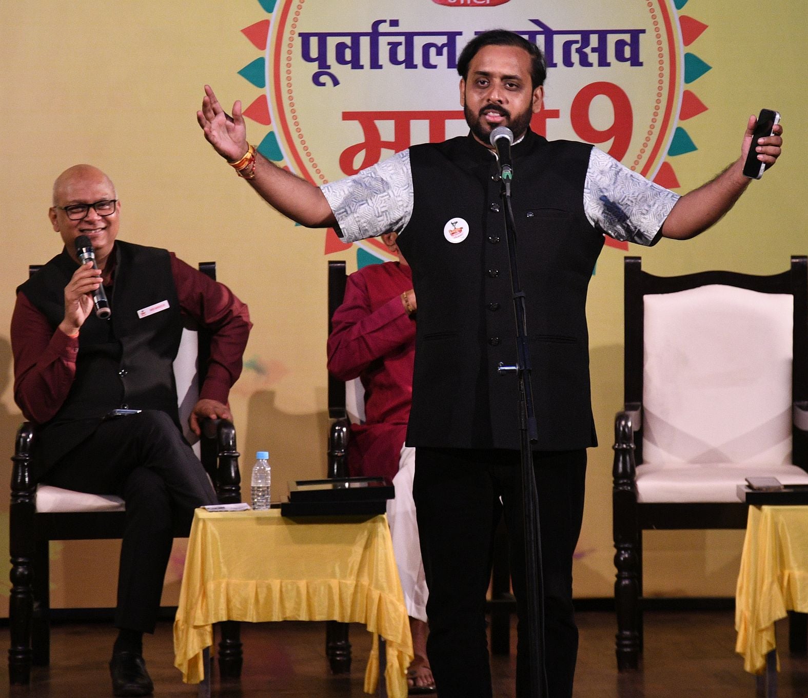 गोमती नगर स्थित संगीत नाटक अकादमी में नौवें पूर्वांचल माटी महोत्सव गोमती नगर स्थित संगीत नाटक अकादमी में नौवें पूर्वांचल माटी महोत्सव