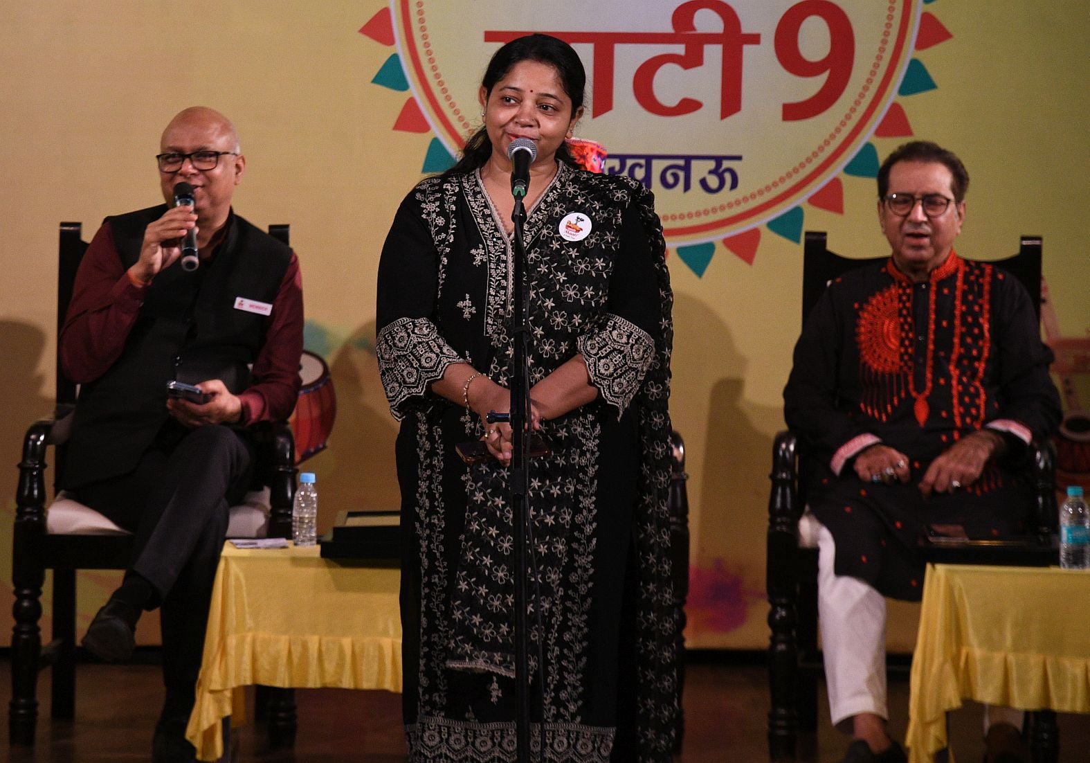 गोमती नगर स्थित संगीत नाटक अकादमी में नौवें पूर्वांचल माटी महोत्सव गोमती नगर स्थित संगीत नाटक अकादमी में नौवें पूर्वांचल माटी महोत्सव