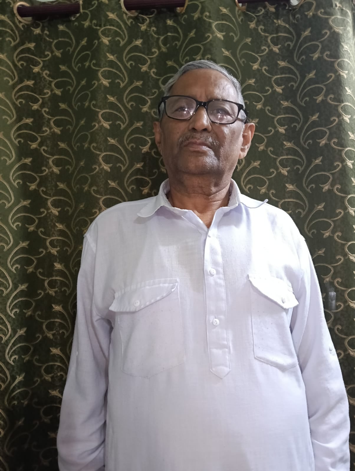 जिला मुख्यालय के साथ सटे ट्राला यूनियन के पास खुले में फेंका गया कचरा। संवाद जिला मुख्यालय के साथ सटे ट्राला यूनियन के पास खुले में फेंका गया कचरा। संवाद
