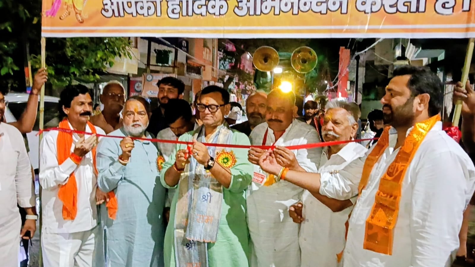 राम बारात शोभायात्रा में झांकी। (मवाना) राम बारात शोभायात्रा में झांकी। (मवाना)