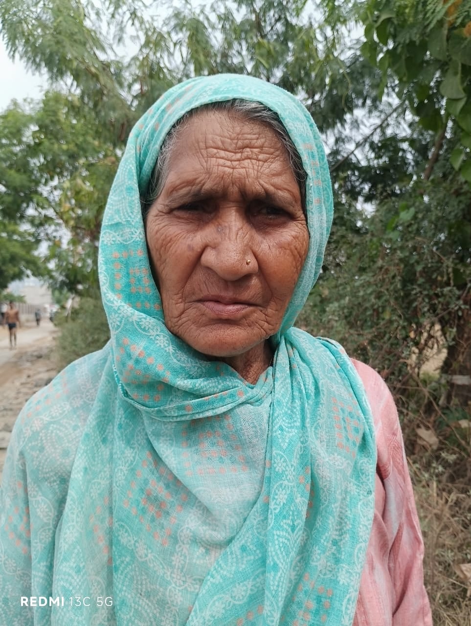 दौलताबाद के पीएससी के पास गली में भर पानी। संवाद दौलताबाद के पीएससी के पास गली में भर पानी। संवाद