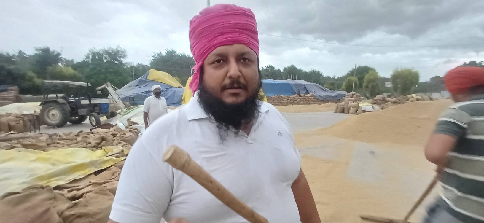 अंबाला छावनी की मोहडा अनाज मंडी में बरसात में भीगा धान। संवाद अंबाला छावनी की मोहडा अनाज मंडी में बरसात में भीगा धान। संवाद