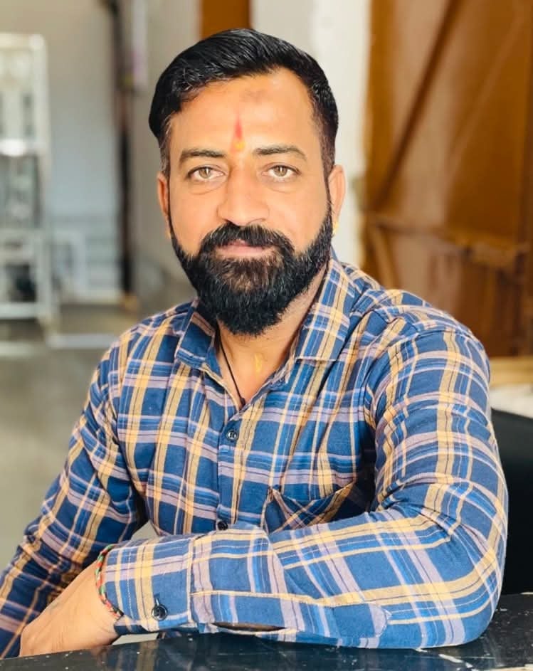 बद्दी के वर्धमान-यूनिकेंप चौक सड़क पर फैला नाली का पानी- संवाद। ग्राउंड रिपोर्ट बद्दी के वर्धमान-यूनिकेंप चौक सड़क पर फैला नाली का पानी- संवाद। ग्राउंड रिपोर्ट