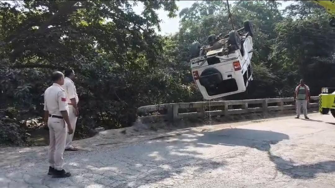 फोटो 11 सीकेटीपी 10 जानकी कुंड अस्पताल में मौजूद श्रद्धालु। संवाद फोटो 11 सीकेटीपी 10 जानकी कुंड अस्पताल में मौजूद श्रद्धालु। संवाद