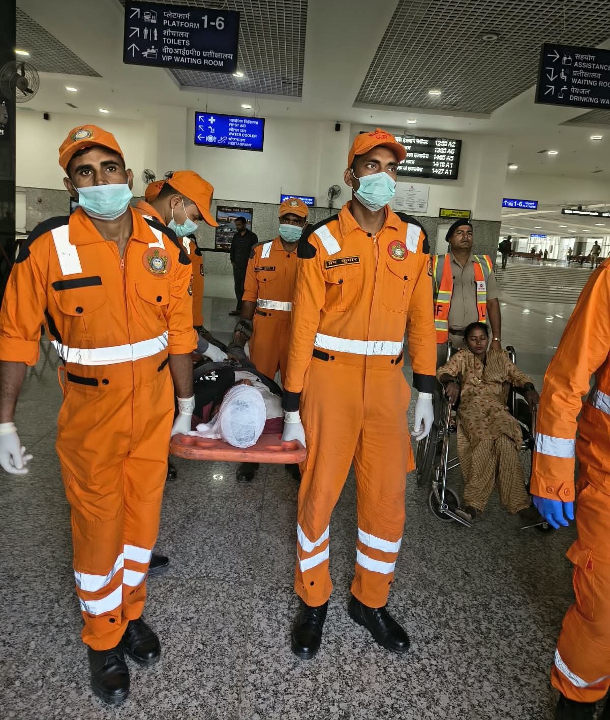 गोमतीनगर स्टेशन पर मॉक ड्रिल।