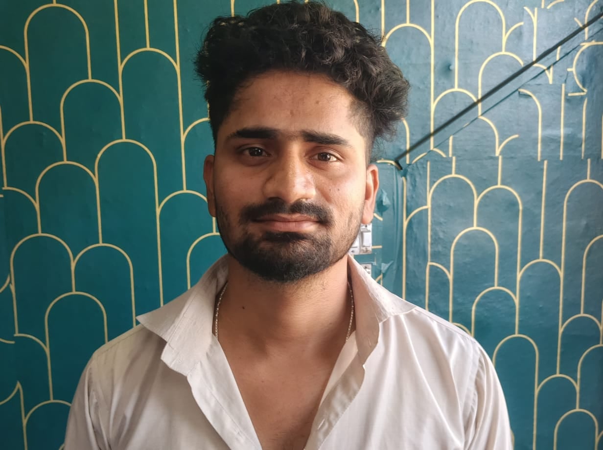 कपिल कुमार, वाहन चालक।