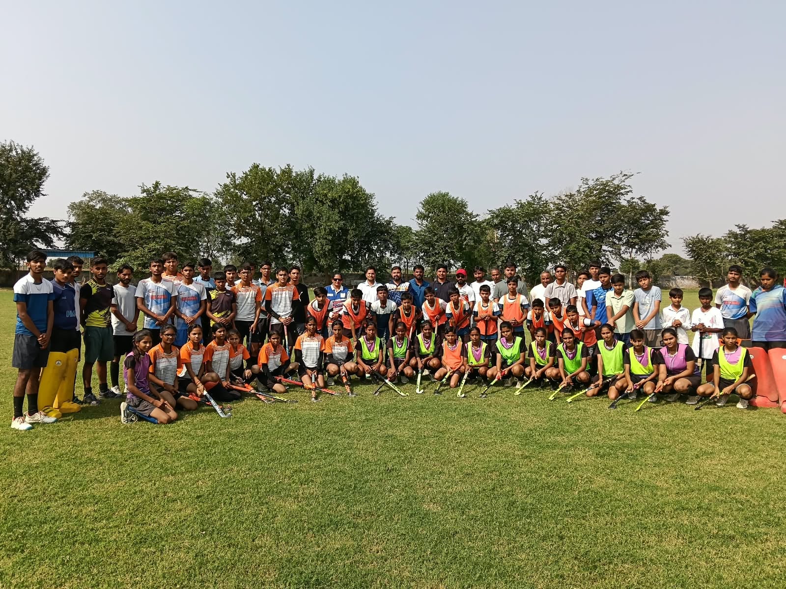 खेल महाकुंभ के लिए आयोजित ट्रायल में भाग लेते खिलाड़ी। स्रोत : विभाग खेल महाकुंभ के लिए आयोजित ट्रायल में भाग लेते खिलाड़ी। स्रोत : विभाग