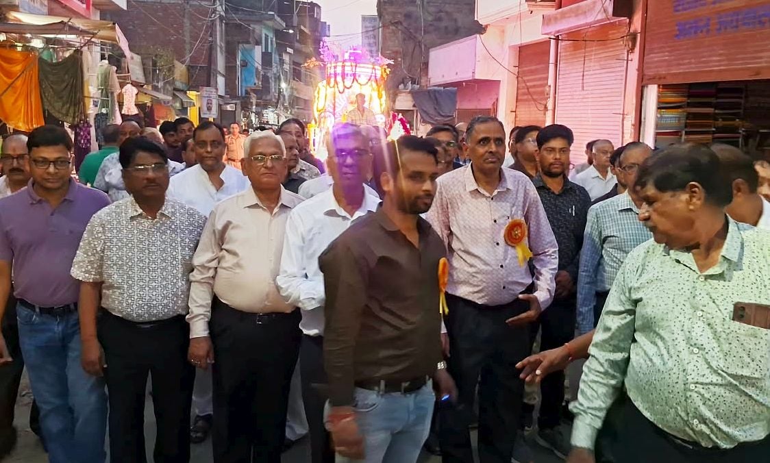 शोभायात्रा में शामिल झांकियां। संवाद शोभायात्रा में शामिल झांकियां। संवाद