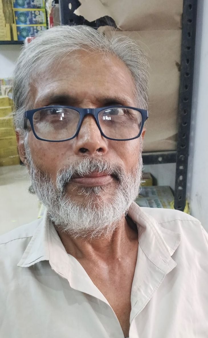 फोटो 10 - कासगंज सहाकरी समिति राशन की दुकान पर लटका ताला। स्रोत : संवाद फोटो 10 - कासगंज सहाकरी समिति राशन की दुकान पर लटका ताला। स्रोत : संवाद