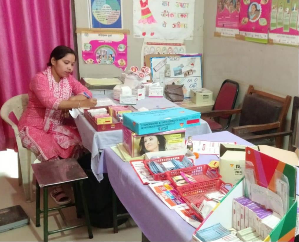 फोटो- 56- फैमिली मेडिसिन विभाग में खाली पड़ी चिकित्सक की कुर्सी। संवाद फोटो- 56- फैमिली मेडिसिन विभाग में खाली पड़ी चिकित्सक की कुर्सी। संवाद