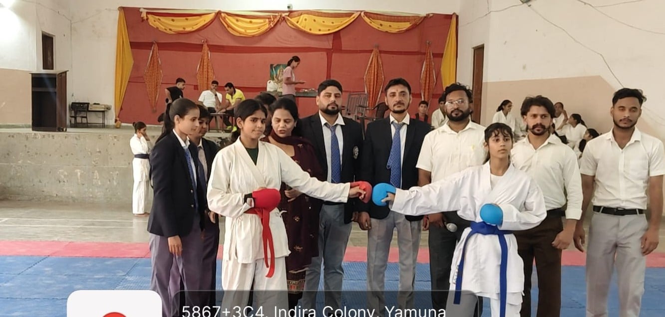 तेजली खेल परिसर में प्रतियोगिता के दौरान दौड़ लगाते खिलाड़ी। संवाद तेजली खेल परिसर में प्रतियोगिता के दौरान दौड़ लगाते खिलाड़ी। संवाद