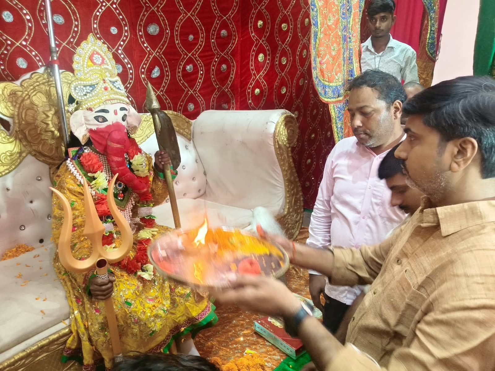 धानेपुर, इटियाथोक व करनैलगंज में हुआ रामलीला का मंचन। संवाद धानेपुर, इटियाथोक व करनैलगंज में हुआ रामलीला का मंचन। संवाद