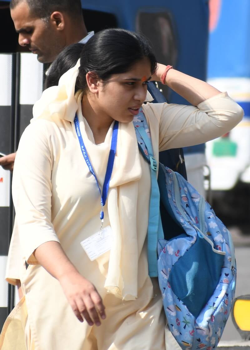 तेज धूप ने मंगलवार को किया परेेेशान।