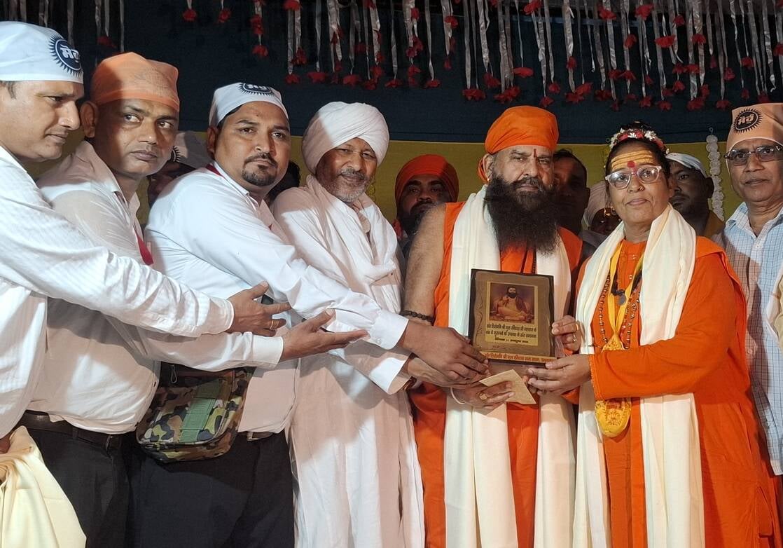 अंबाला सिटी के सारन गांव में आयोजित समागम में मौजूद श्रद्धालु। प्रवक्ता अंबाला सिटी के सारन गांव में आयोजित समागम में मौजूद श्रद्धालु। प्रवक्ता