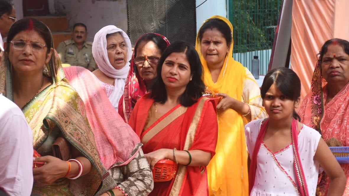चौक स्थित बड़ी कालीजी मंदिर में दर्शन करने पहुंचे केंद्रीय मंत्री जितेंद्र सिंह व अन्य श्रद्धाल चौक स्थित बड़ी कालीजी मंदिर में दर्शन करने पहुंचे केंद्रीय मंत्री जितेंद्र सिंह व अन्य श्रद्धाल