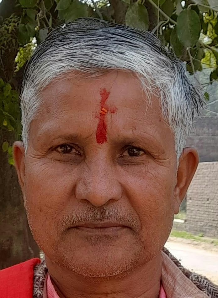 फोटो 15::जिला उद्यान कार्यालय में आलू अनुदान योजना की जानकारी करने आए किसान। संवाद फोटो 15::जिला उद्यान कार्यालय में आलू अनुदान योजना की जानकारी करने आए किसान। संवाद