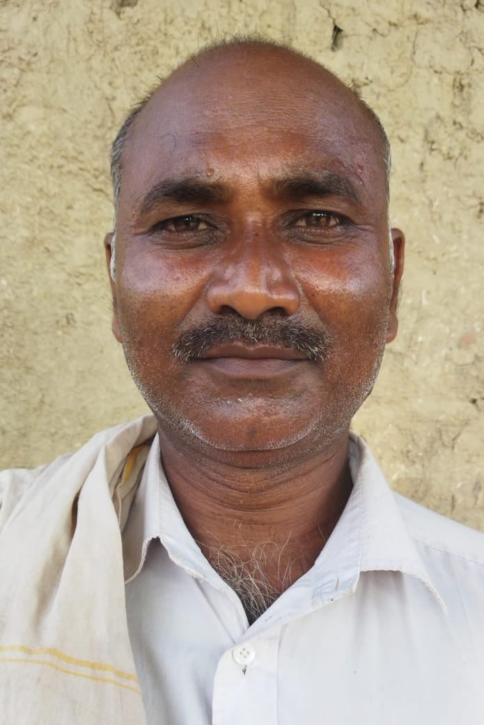 ग्राम पंचायत बेरुआ के रिसोर्स रिकवरी सेंटर के पास लगा कूड़े का ढेर। स्रोत: ग्रामीण ग्राम पंचायत बेरुआ के रिसोर्स रिकवरी सेंटर के पास लगा कूड़े का ढेर। स्रोत: ग्रामीण