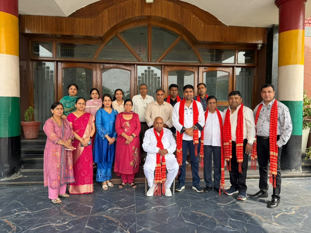 सोनीपत के गन्नौर में सीसीएएस जैन एजुकेशनल सोसाइटी की गठित नई कार्यकारिणी।