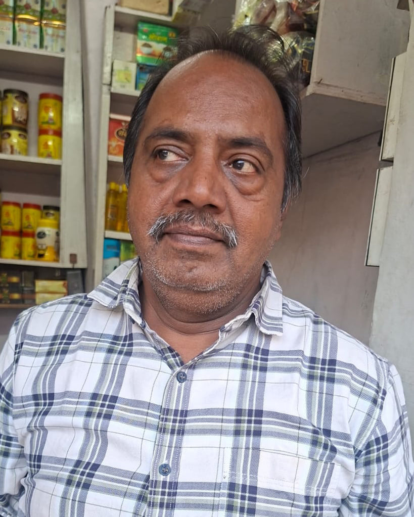 अंबाला सिटी में बस अड्डा के सामने कपड़ा मार्केट के बाजार में ई रिक्शा के कारण लगा जाम। संवाद