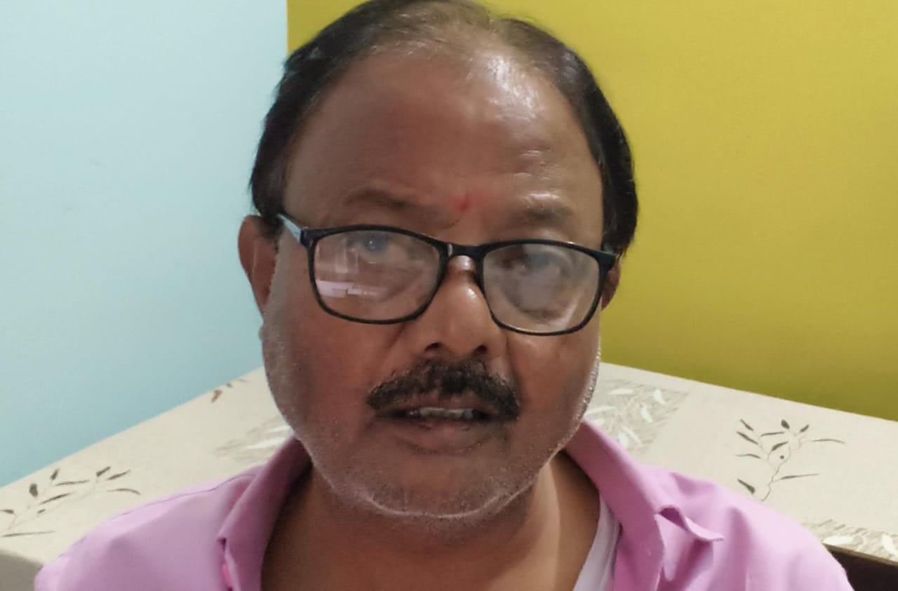 चिटकापुर निवासी मंगली के खेत में गिरी पड़ी बाजरे की फसल। संवाद चिटकापुर निवासी मंगली के खेत में गिरी पड़ी बाजरे की फसल। संवाद