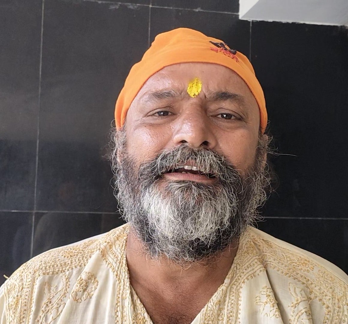 गोमतीनगर स्थित एलडीए कार्यालय में आयोजित जनता अदालत में लोगों की समस्या सुनते जॉइंट सेक्रेटरी गोमतीनगर स्थित एलडीए कार्यालय में आयोजित जनता अदालत में लोगों की समस्या सुनते जॉइंट सेक्रेटरी