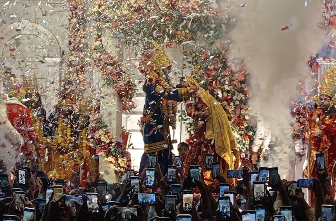 गोपाल मंदिर से रामलीला समिति द्वारा निकली राम वनवास की झांकी। आयोजक
