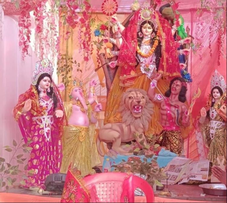 कांवल गांव में स्थापित मां दुर्गा की प्रतिमा । संवाद कांवल गांव में स्थापित मां दुर्गा की प्रतिमा । संवाद