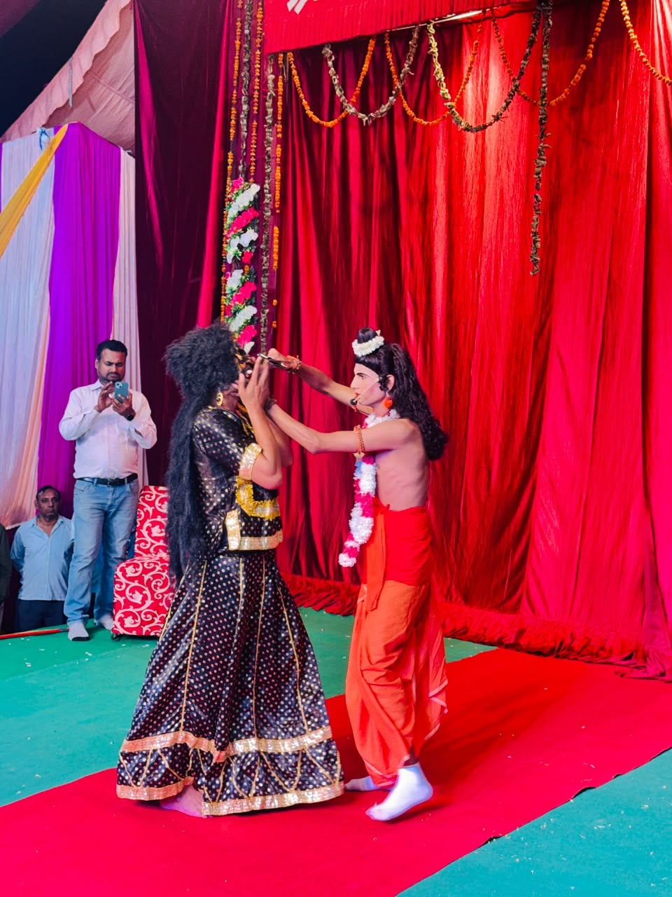 कृतिका गुजराती लुक वाली खबर के लिए कृतिका गुजराती लुक वाली खबर के लिए