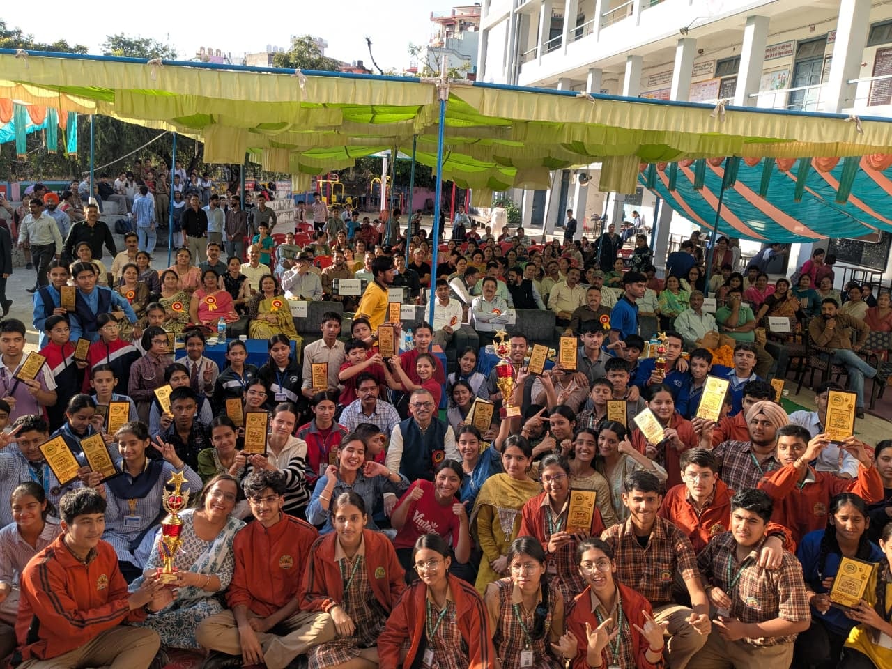 पीएमश्री स्कूल नाहन में जिला स्तरीय बाल विज्ञान कांग्रेस कार्यक्रम में आयोजित प्रतियोगिता के वि पीएमश्री स्कूल नाहन में जिला स्तरीय बाल विज्ञान कांग्रेस कार्यक्रम में आयोजित प्रतियोगिता के वि