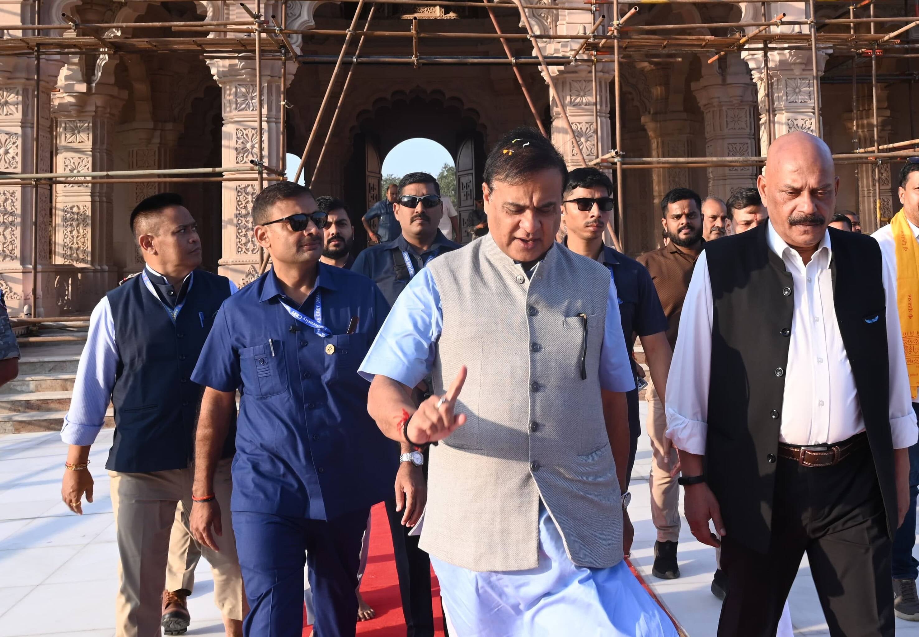 42-अयोध्या एयरपोर्ट पहुंचे असम के मुख्यमंत्री मुख्यमंत्री हिमंता बिस्वा सरमा।-संवाद 42-अयोध्या एयरपोर्ट पहुंचे असम के मुख्यमंत्री मुख्यमंत्री हिमंता बिस्वा सरमा।-संवाद