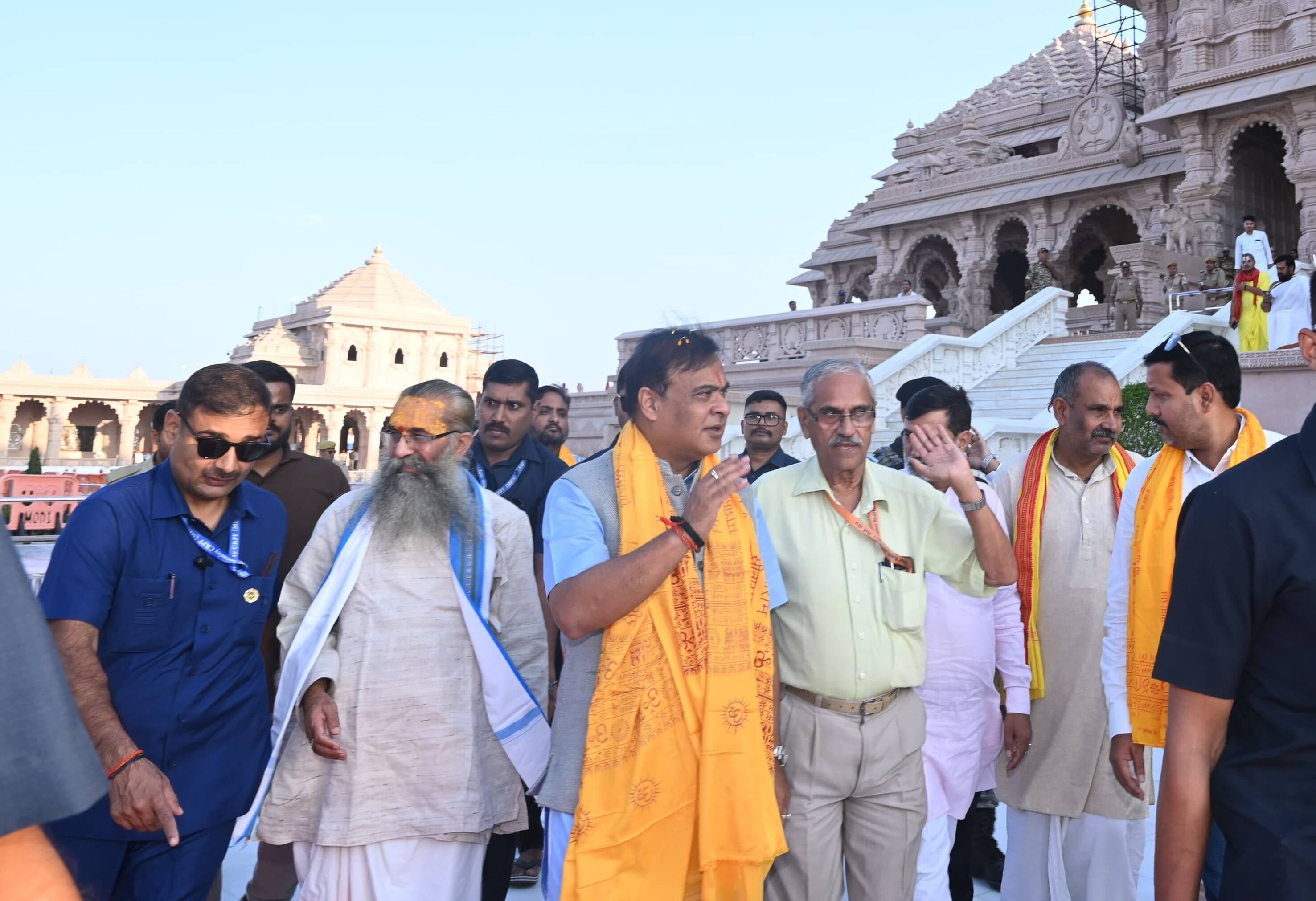 42-अयोध्या एयरपोर्ट पहुंचे असम के मुख्यमंत्री मुख्यमंत्री हिमंता बिस्वा सरमा।-संवाद 42-अयोध्या एयरपोर्ट पहुंचे असम के मुख्यमंत्री मुख्यमंत्री हिमंता बिस्वा सरमा।-संवाद