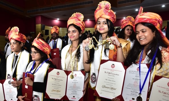 डॉ. राम मनोहर लोहिया राष्ट्रीय विधि विश्वविद्यालय में शामिल हुए मुख्यमंत्री योगी आदित्यनाथ, सर्