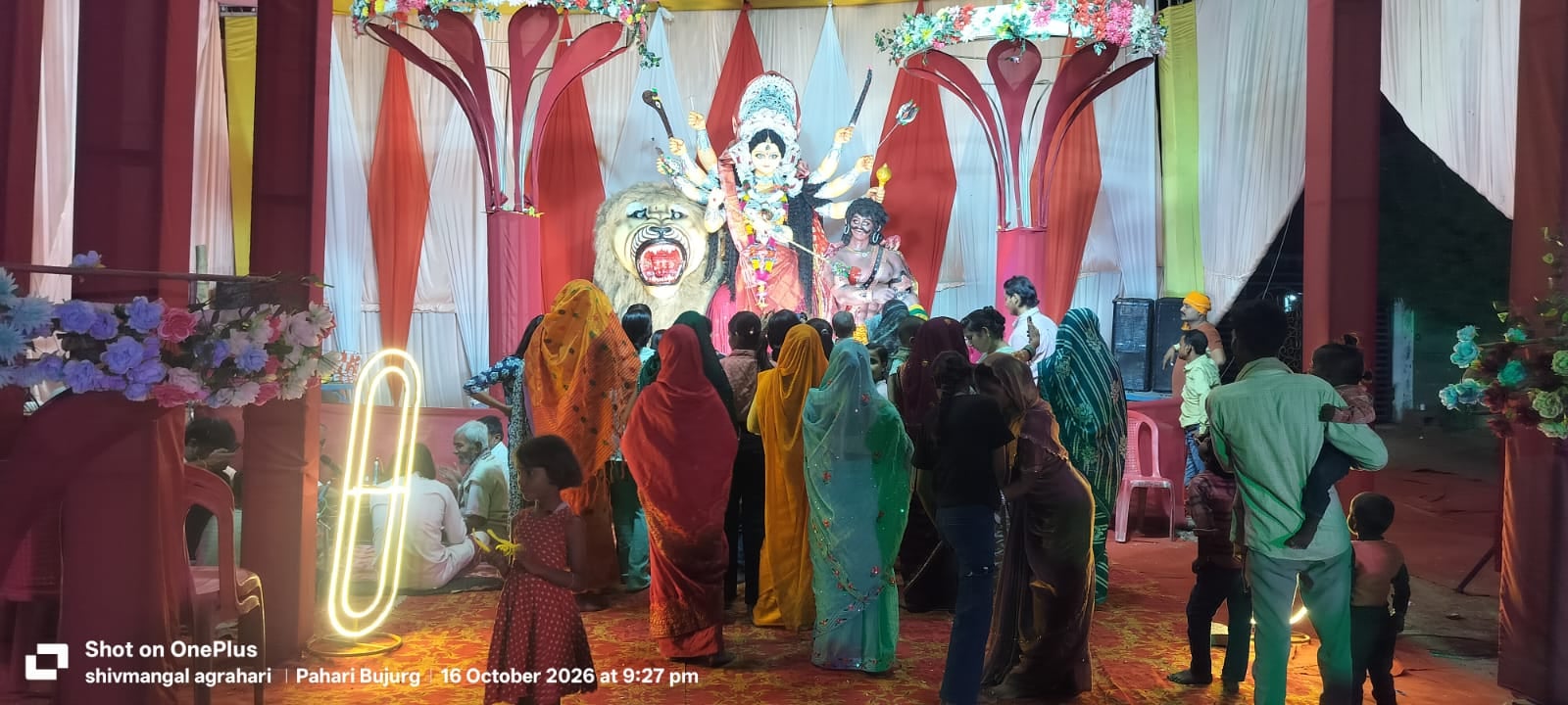 फोटो 17 सीकेटीपी 20 अटल पार्क में गरबा-डांडिया करती महिलाएं। संवाद फोटो 17 सीकेटीपी 20 अटल पार्क में गरबा-डांडिया करती महिलाएं। संवाद